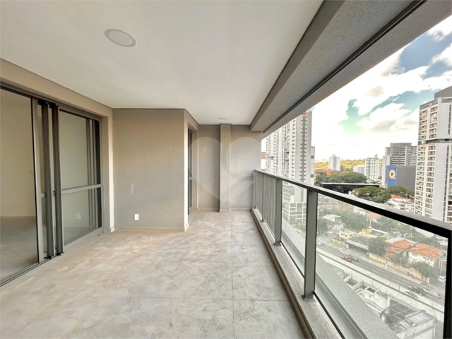 Apartamento à venda com 3 suítes em Brooklin, São Paulo, SP