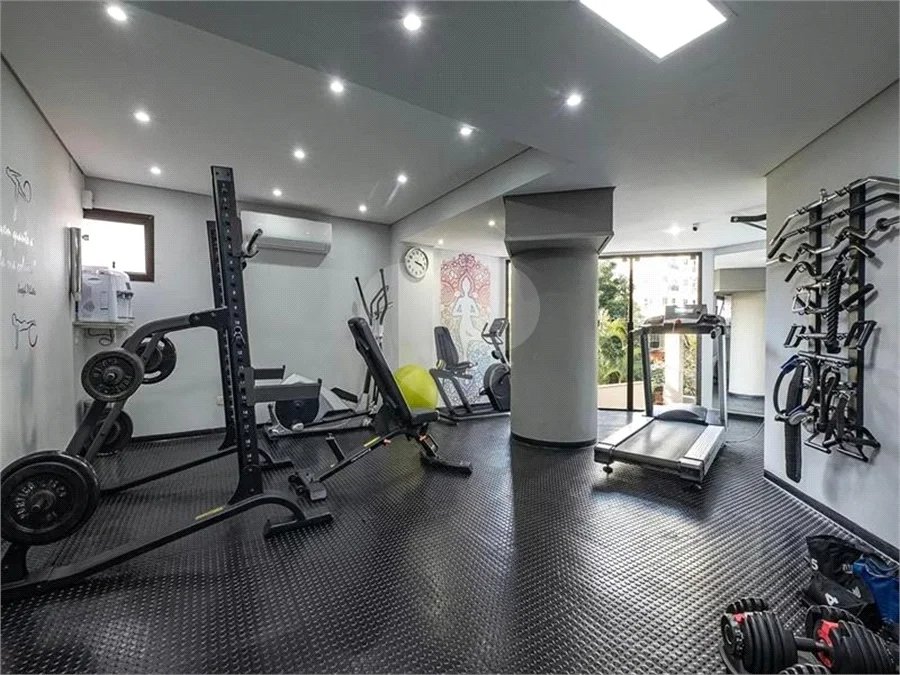 Pinheiros, 1 suite 2 vagas,Lazer completo.