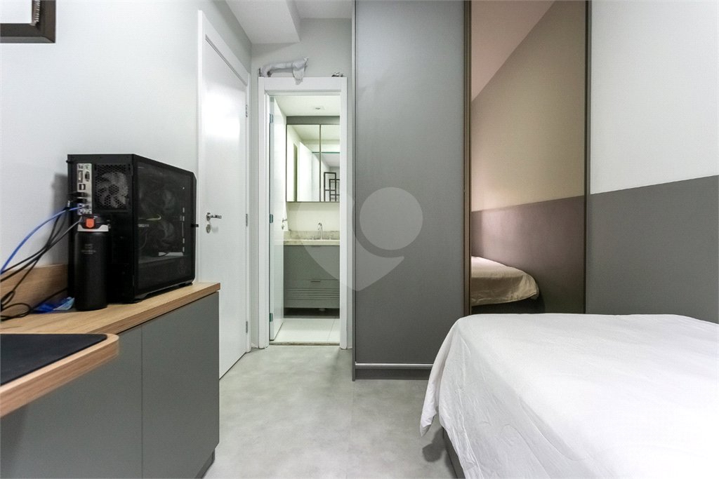 Apartamento à venda com 3 suítes em Jardim Prudência, São Paulo, SP