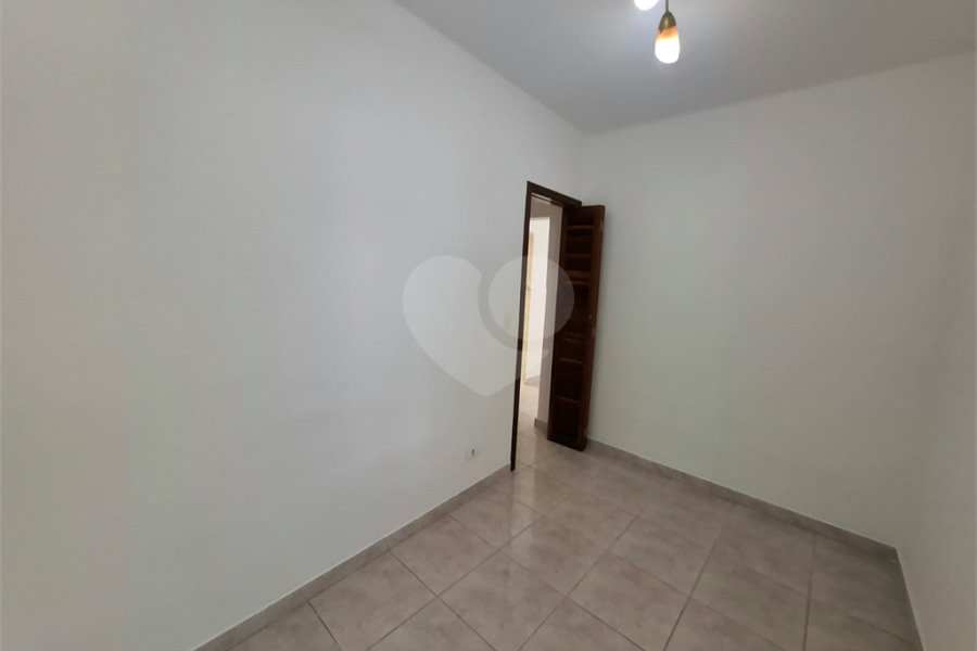 Sobrado à venda com 3 quartos no Brasilândia, São Paulo, SP