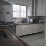 Sobrado à venda com 4 quartos, sendo 1 suíte, em Jardim Catanduva, São Paulo, SP