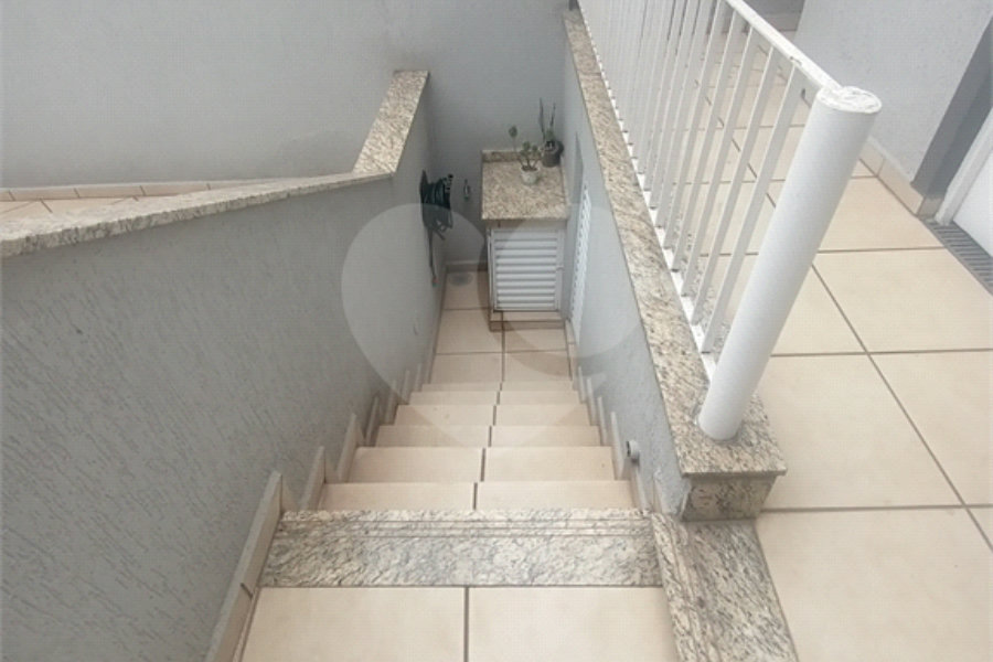 Sobrado à venda com 3 quartos, sendo 1 suíte,  em Vila Gustavo, São Paulo, SP