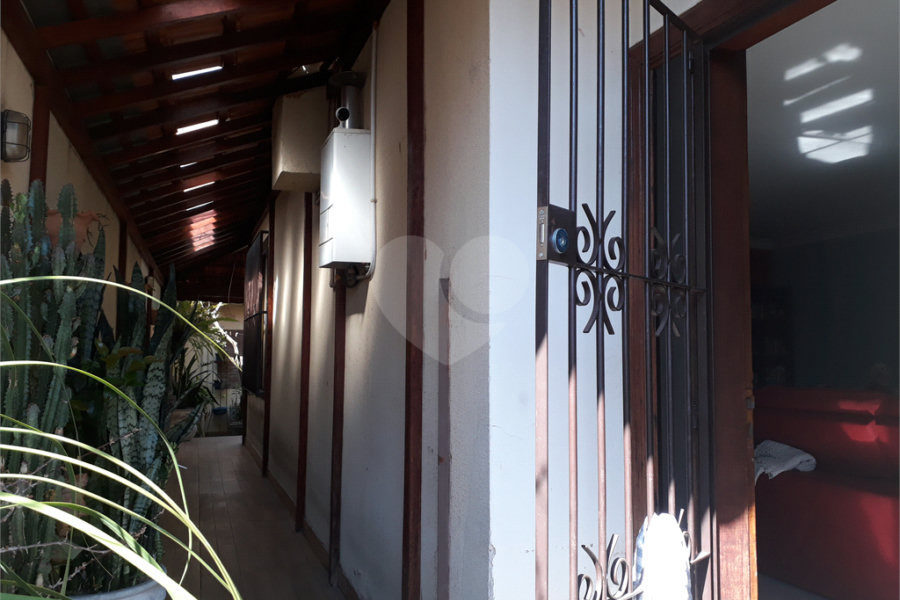 Sobrado à venda com 4 quartos, sendo 1 suíte, em Vila Constança, São Paulo, SP