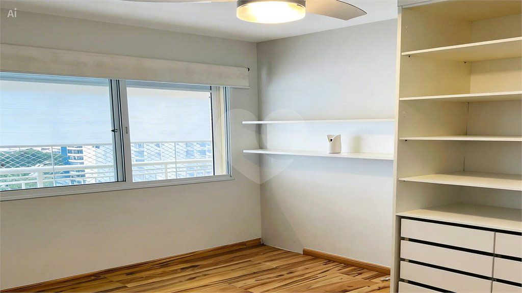 Apartamento à venda com 3 quartos, sendo 1 suíte,  em Alto da Boa Vista, São Paulo, SP