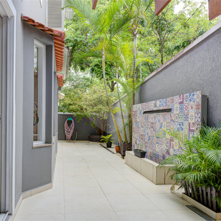 Casa à venda com 4 quartos, sendo 2 suítes, no condomínio Vila dos Ipês, São Paulo - SP