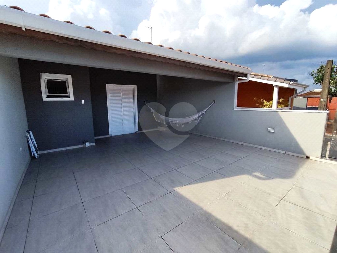 Sobrado à venda com 3 quartos, sendo 1 suíte,  em Vila Nova Aparecida, Mogi das Cruzes, SP