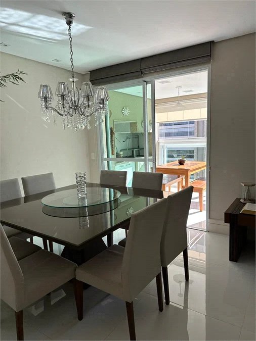 Apartamento à venda com 3 suítes em Vila Suzana, São Paulo, SP