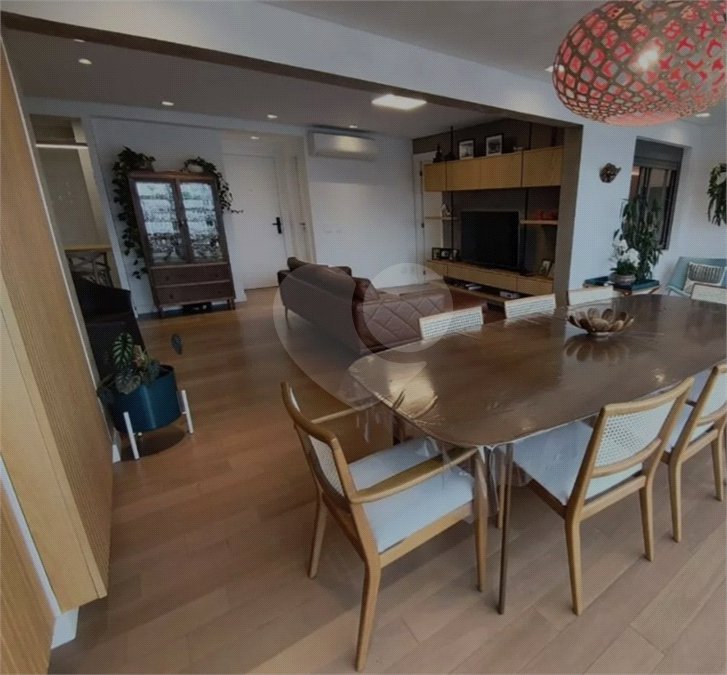 Apartamento para alugar com 3 suítes em Chácara Santo Antônio, São Paulo, SP
