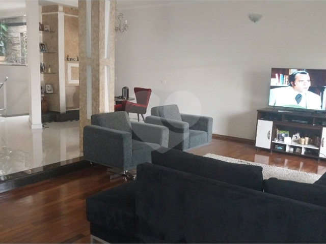 Casa à venda com 3 suítes em Vila Guilherme, São Paulo, SP