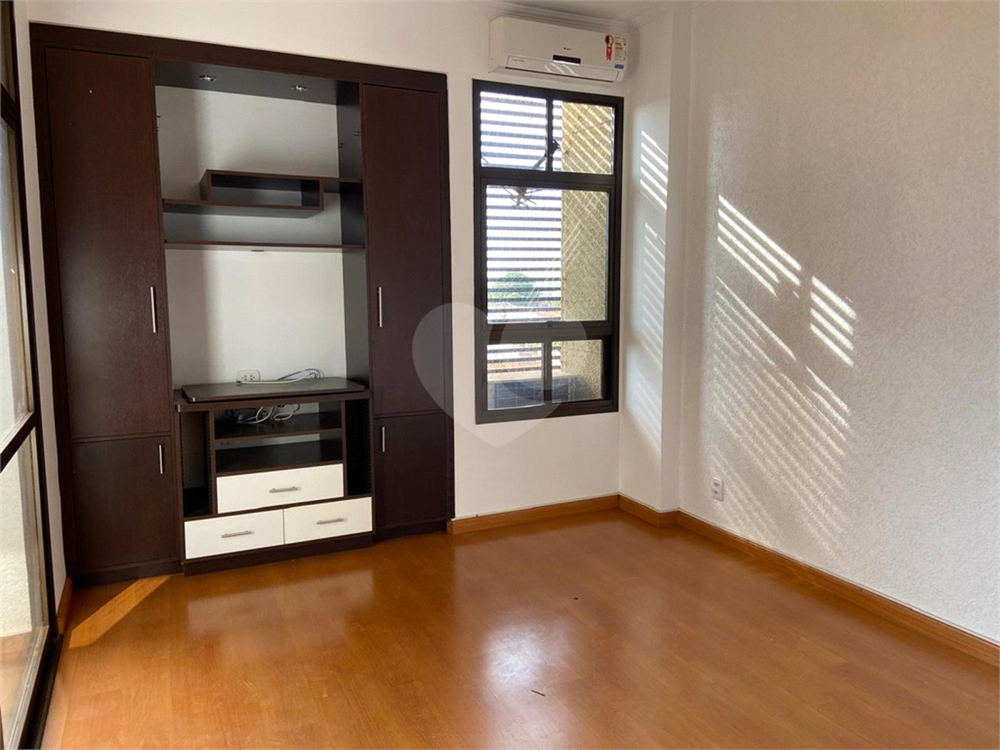 Apartamento à venda com 3 suítes no Centro, Araraquara, SP