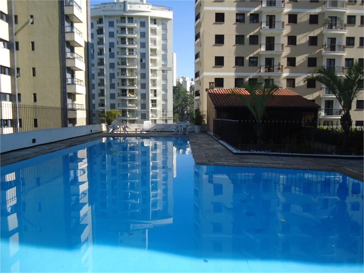 Apartamento à venda com 4 quartos, sendo 1 suíte,  em Vila Andrade, São Paulo, SP