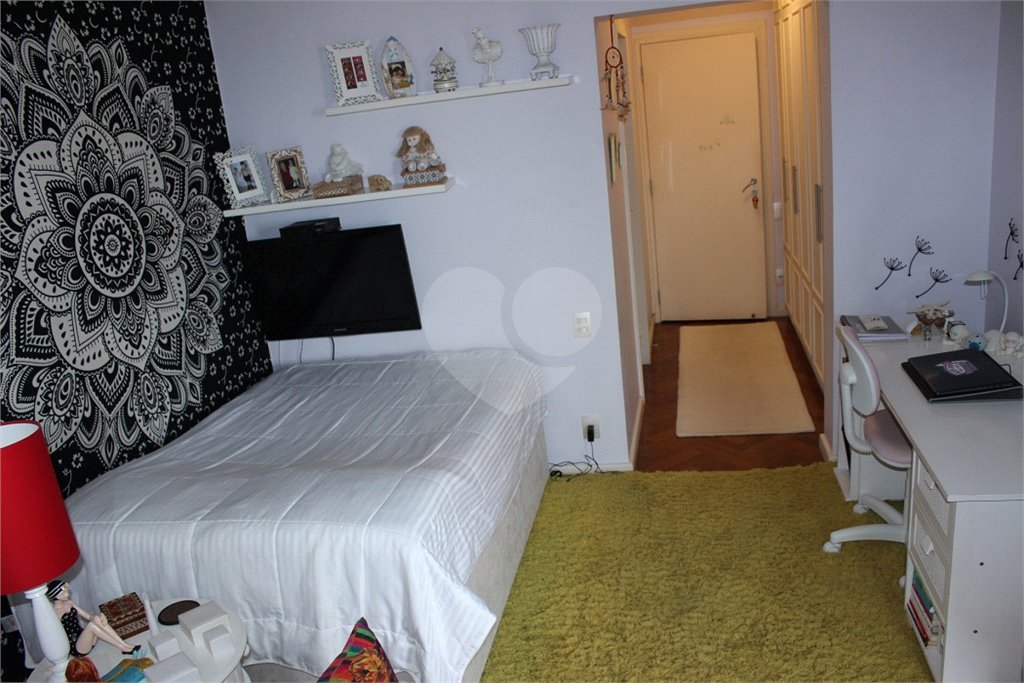 Apartamento à venda com 4 quartos, sendo 3 suítes,  em Vila Suzana, São Paulo, SP