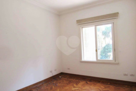 Casa à venda com 4 suítes no condomínio Chácara Flora, São Paulo - SP