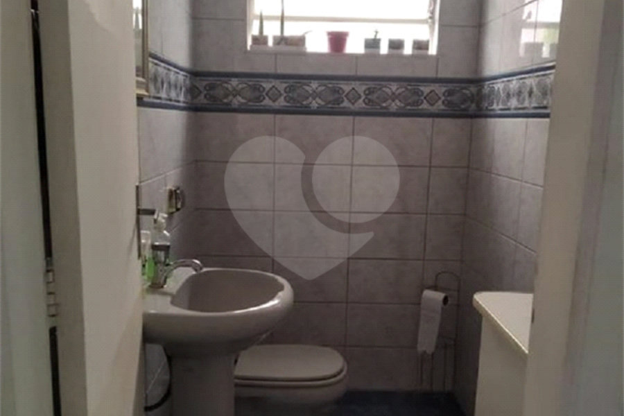 Sobrado à venda com 2 quartos em Tremembé, São Paulo, SP