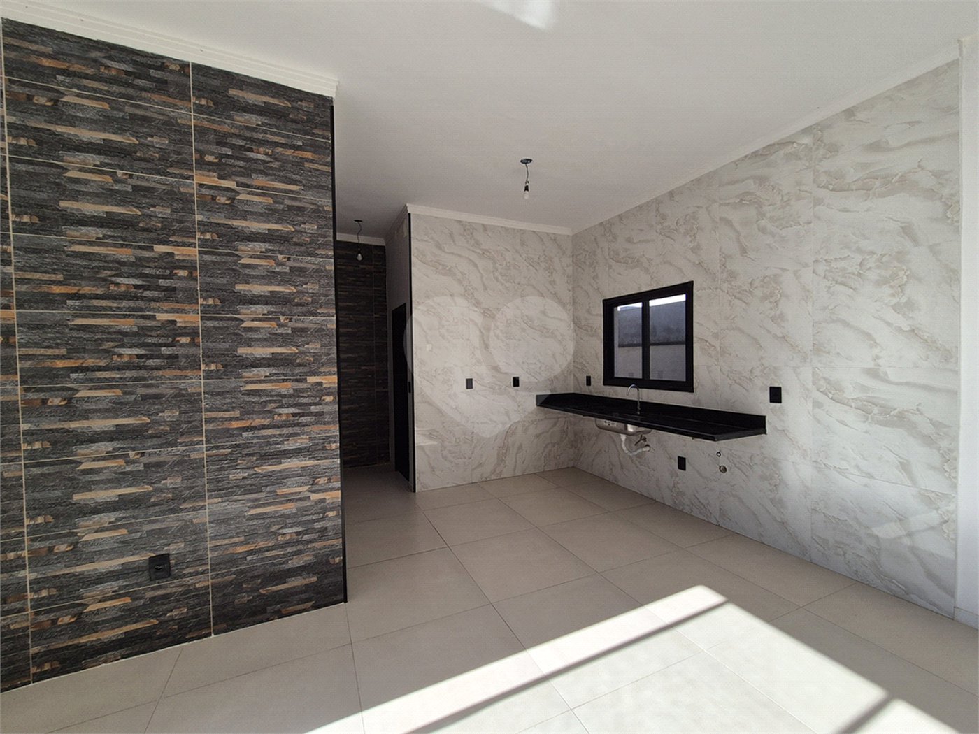 Casa à venda com 3 quartos, sendo 1 suíte, em Jardim Paraíso da Usina, Atibaia, SP