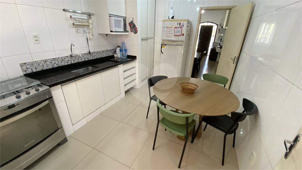 Casa à venda com 5 quartos, sendo 1 suíte, em Campo Belo, São Paulo, SP