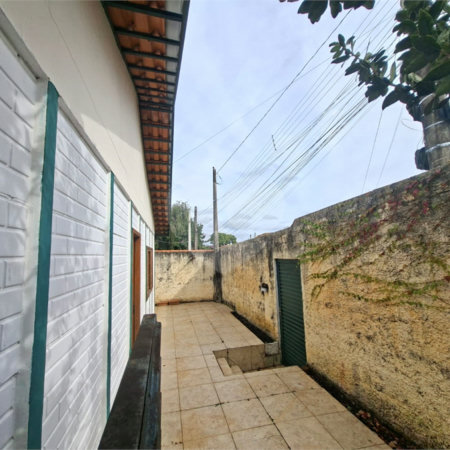 Casa à venda com 2 quartos no Centro, Alambari, SP