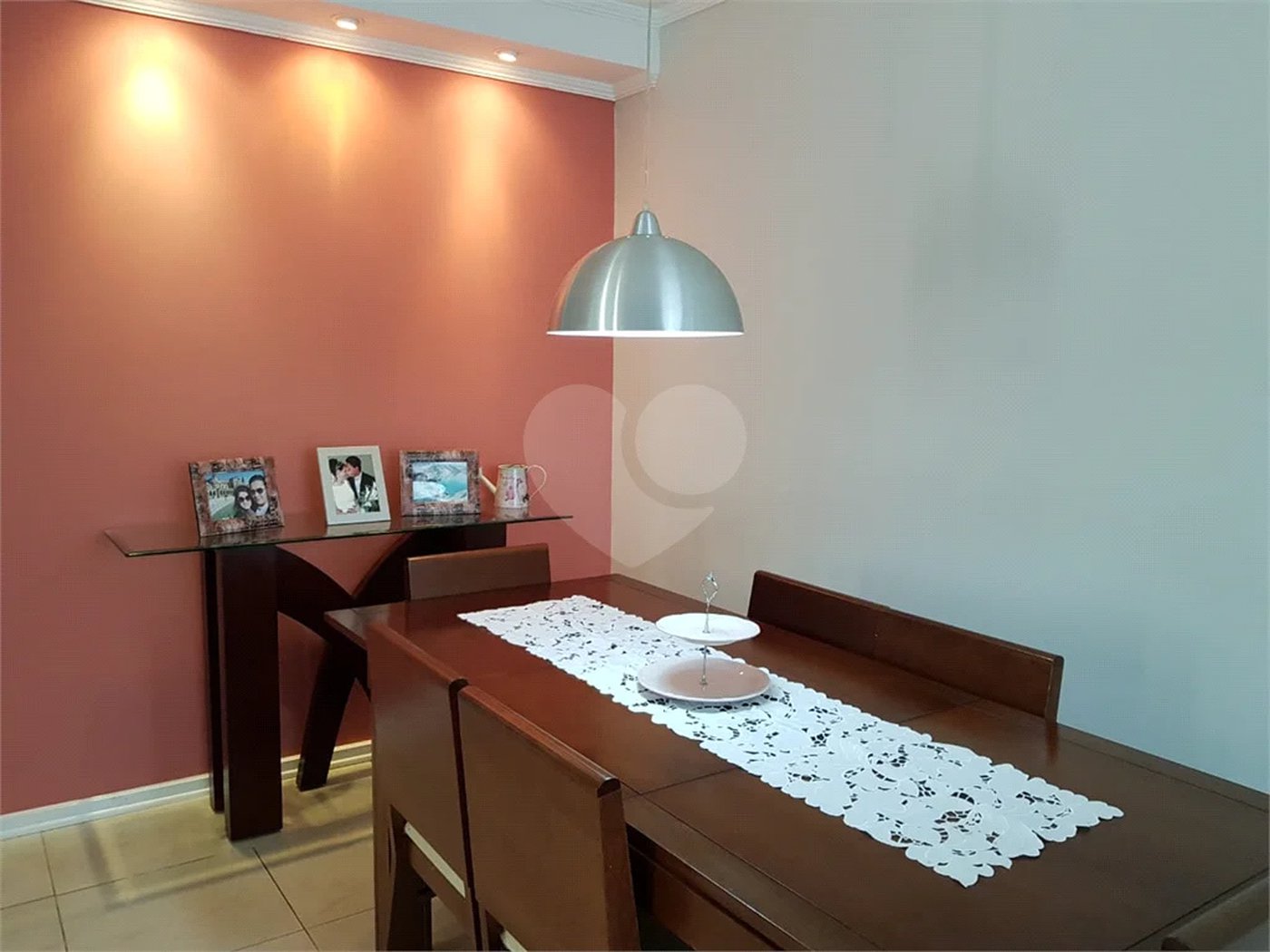 Chácara à venda com 4 quartos, sendo 3 suítes, em Monterrey, Louveira, SP