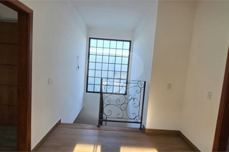 Casa à venda com 3 suítes em Jardim Nova América, Louveira, SP