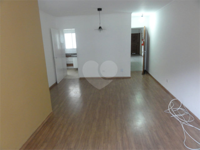 Apartamento à venda com 3 quartos, sendo 1 suíte,  em Tremembé, São Paulo, SP
