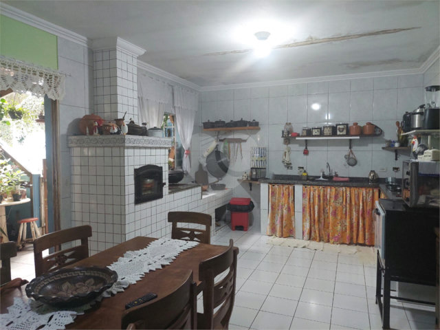 Casa à venda ou para alugar com 4 quartos, sendo 2 suítes,  em Rancho Grande, Mairiporã, SP