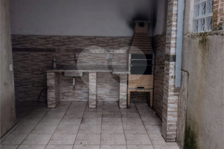 Casa à venda com 5 quartos, sendo 1 suíte, em Jardim Márcia, Suzano, SP
