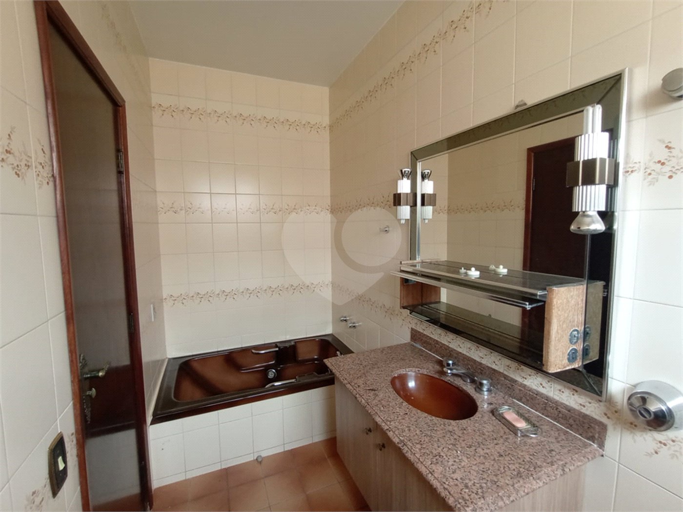 Casa à venda com 4 quartos, sendo 1 suíte,  no Centro, Itapetininga, SP