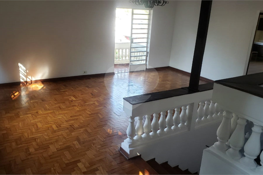 Sobrado à venda com 3 quartos, sendo 1 suíte, em Horto, São Paulo, SP