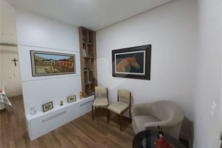 Casa à venda com 4 suítes no condomínio Aldeia da Serrinha, Sorocaba - SP