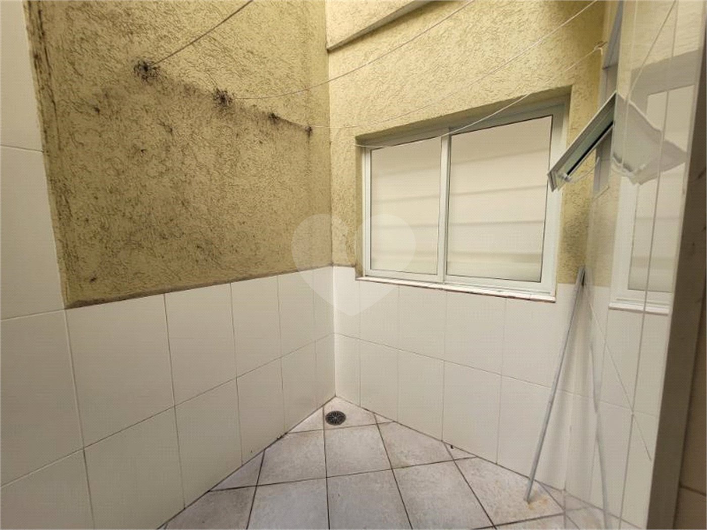 Casa à venda com 3 quartos, sendo 1 suíte,  no condomínio Maximus I, São Paulo - SP