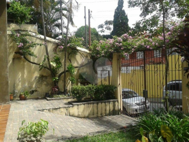 Sobrado à venda com 3 quartos, sendo 1 suíte, em Palmas do Tremembé, São Paulo, SP