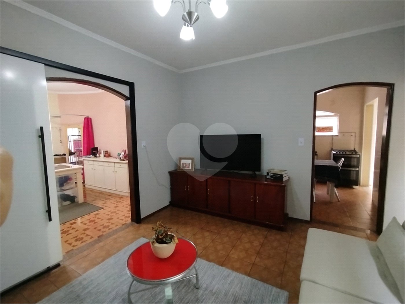 Casa à venda com 3 quartos, sendo 1 suíte, em Jardim Leocádia, Sorocaba, SP