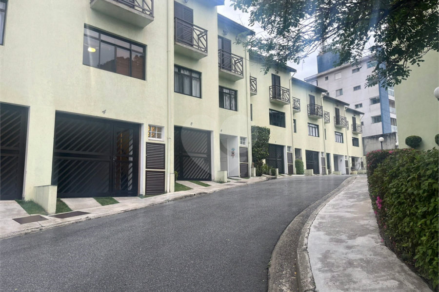 Casa à venda com 2 quartos, sendo 1 suíte, no condomínio Villa Faenza, São Paulo - SP