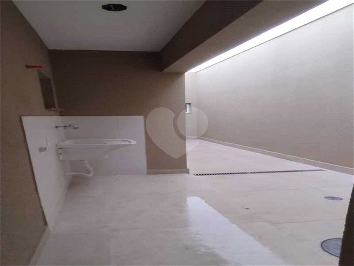 Casa à venda com 2 quartos, sendo 1 suíte, em Parque Residencial Sabiás, Indaiatuba, SP