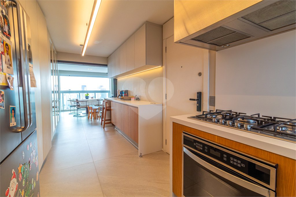 Apartamento à venda com 3 suítes em Vila Olímpia, São Paulo, SP