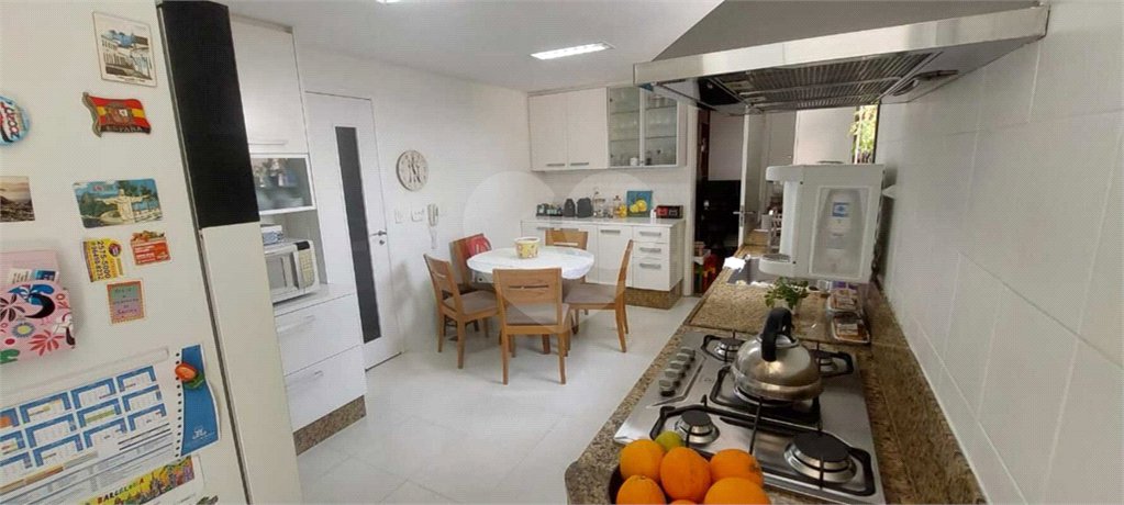 Apartamento à venda com 4 quartos, sendo 1 suíte,  em Tijuca, Rio de Janeiro, RJ