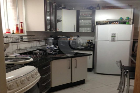 Apartamento à venda com 2 quartos, sendo 1 suíte,  em Vila Nova Conceição, São Paulo, SP