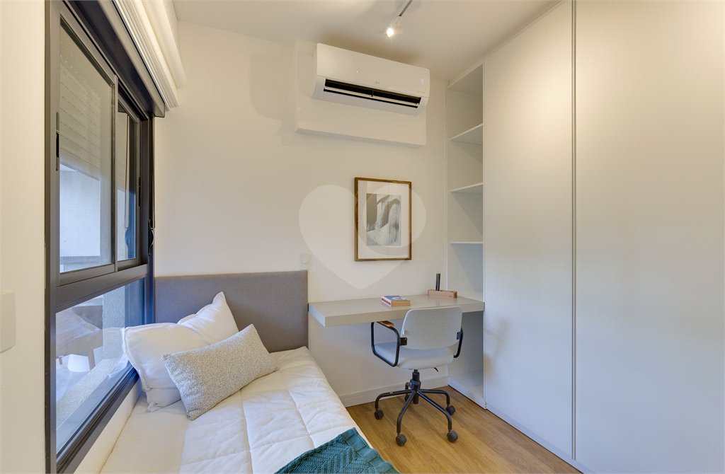 Apartamento à venda com 3 quartos, sendo 1 suíte, em Jardim Marajoara, São Paulo, SP