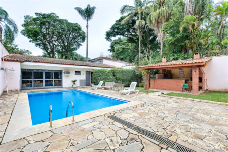 Casa à venda com 3 quartos, sendo 2 suítes, em Alto da Boa Vista, São Paulo, SP