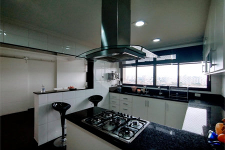 Apartamento para venda na Mooca com 4 suítes, 5 vagas. Condomínio Europa Cicero.