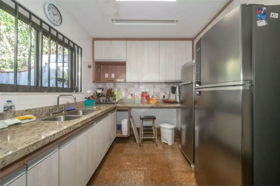 Casa Alto Padrão.Localização excelente. Venha conhecer. Agende uma visita.