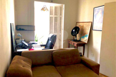 Apartamento 2 quartos. Rua Avanhandava.