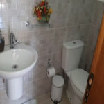 Sobrado com 4 quartos sendo 2 suítes, lareira e 2 vagas de garagem no Jardim Olympia/Butantã
