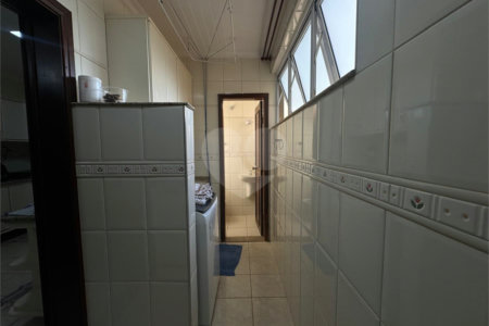 Apartamento à venda com 3 quartos, sendo 1 suíte, no Centro, Ribeirão Preto, SP