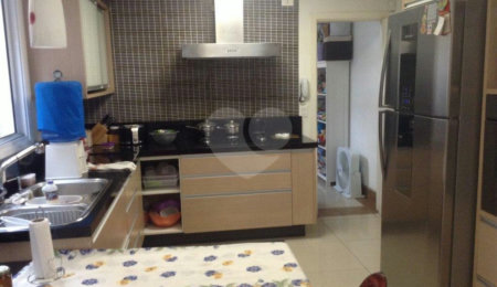 Sobrado à venda com 3 quartos, sendo 1 suíte, em Vila Mazzei, São Paulo, SP