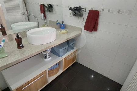 Casa de Vila à venda com 3 quartos, sendo 1 suíte,  em Tijuca, Rio de Janeiro, RJ