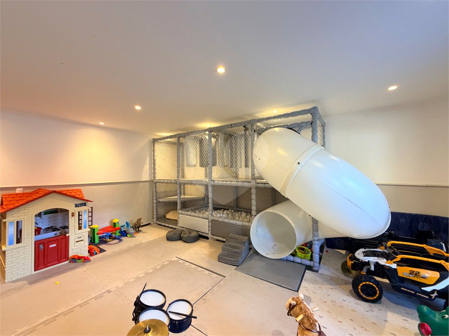 Apartamento à venda com 3 quartos, sendo 1 suíte, em Alto da Boa Vista, São Paulo, SP