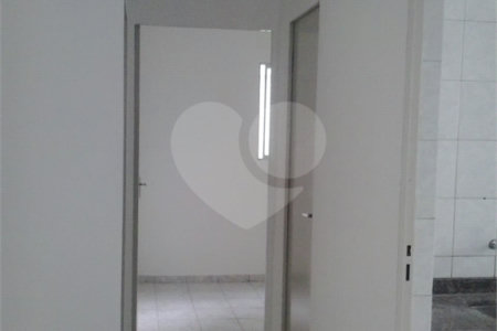 Apartamento à venda com 2 quartos em Vila Perracini, Poá, SP