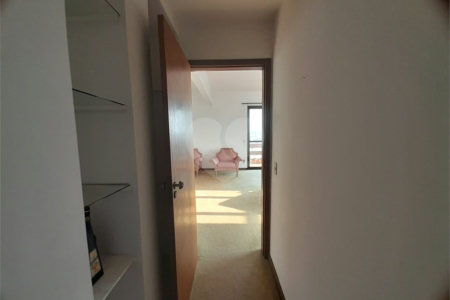 Apartamento à Venda no Edifício João Malagutti – 3 Dormitórios, 132m², Vista Maravilhosa!