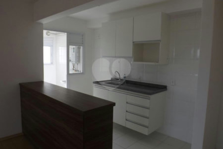 Apartamento à venda com 3 quartos, sendo 1 suíte, em Cidade São Francisco, São Paulo, SP